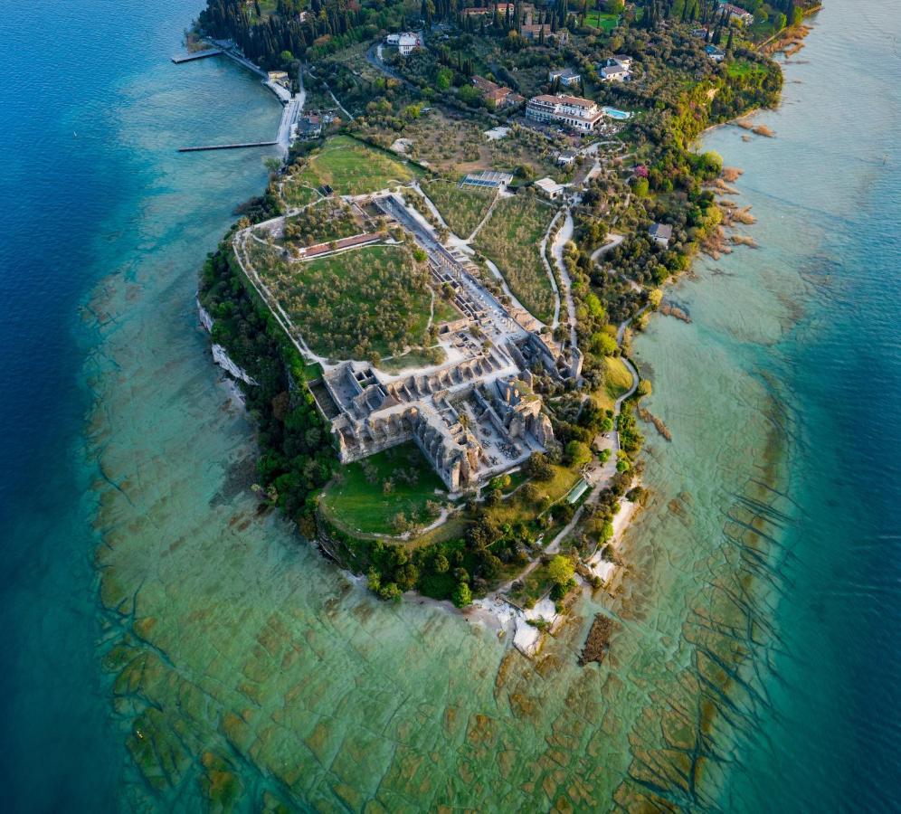 Suite Mimosa Con Piscina - Affitti Brevi Italia Sirmione Eksteriør billede